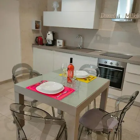 Casa Donna Vittoria Con Terrazza Zona Mare Freewifi E Smart Tv * מונופולי